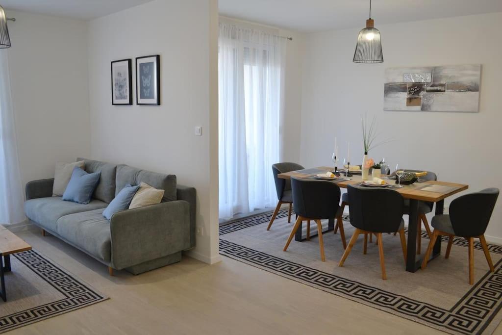 New Modern Apt Near Old Town - Private Parking Zadar Exterior photo